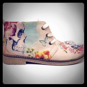 WOMEN'S SIZE EUR 41 GOBY Flowers and Skulls Ankle